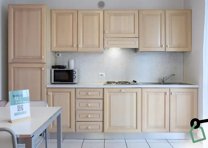 Hotiday Garda Hotel 4*